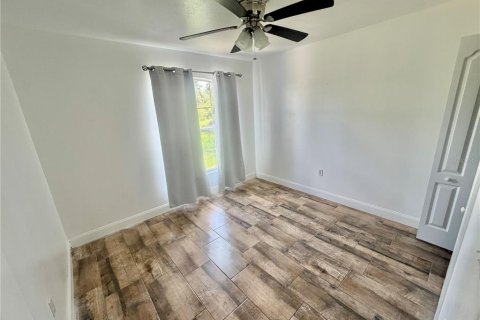 Villa ou maison à louer à Deltona, Floride: 3 chambres, 111.95 m2 № 2102348 - photo 12
