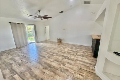 Villa ou maison à louer à Deltona, Floride: 3 chambres, 111.95 m2 № 2102348 - photo 6