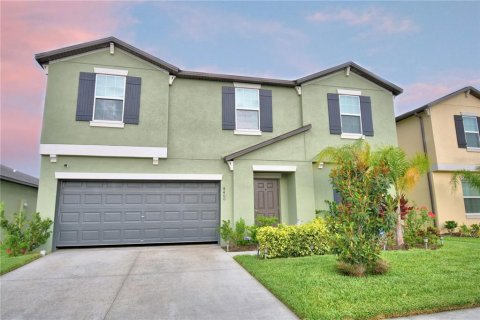 House in Lakeland, Florida 5 bedrooms, 274.43 sq.m. № 1785172 - photo 2