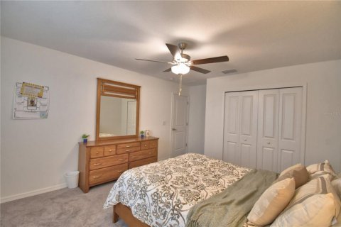House in Lakeland, Florida 5 bedrooms, 274.43 sq.m. № 1785172 - photo 18