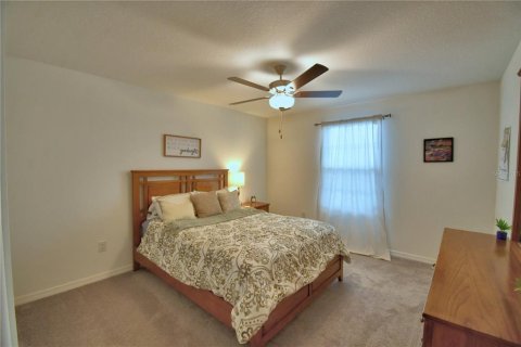 House in Lakeland, Florida 5 bedrooms, 274.43 sq.m. № 1785172 - photo 16