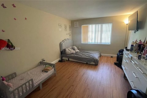 Condominio en venta en Miami Gardens, Florida, 1 dormitorio, 67.82 m2 № 2048842 - foto 6