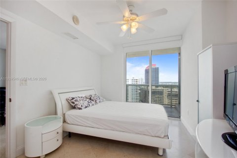 Condo in Hallandale Beach, Florida, 3 bedrooms  № 2052774 - photo 18