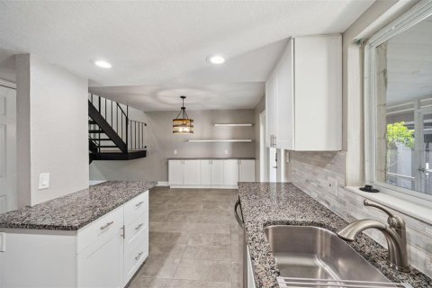 Townhouse in Clearwater, Florida 3 bedrooms, 130.81 sq.m. № 1852576 - photo 13