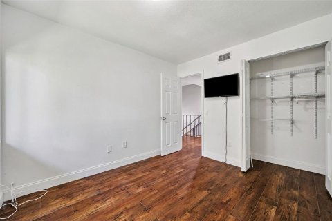 Townhouse in Clearwater, Florida 3 bedrooms, 130.81 sq.m. № 1852576 - photo 30
