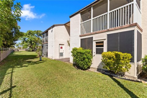 Купить кондоминиум в Маргит, Флорида 2 спальни, 94.67м2, № 2019598 - фото 4