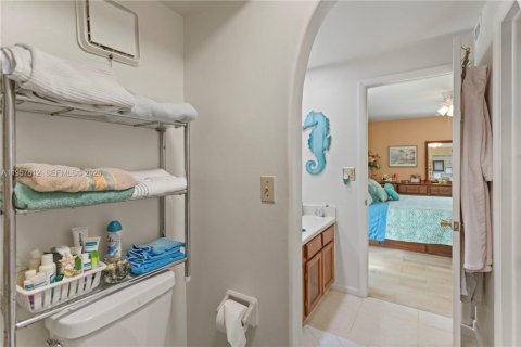 Купить кондоминиум в Маргит, Флорида 2 спальни, 94.67м2, № 2019598 - фото 21