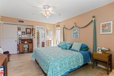 Купить кондоминиум в Маргит, Флорида 2 спальни, 94.67м2, № 2019598 - фото 23