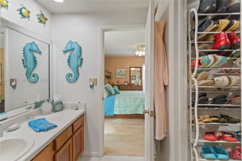 Купить кондоминиум в Маргит, Флорида 2 спальни, 94.67м2, № 2019598 - фото 17