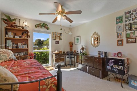 Купить кондоминиум в Маргит, Флорида 2 спальни, 94.67м2, № 2019598 - фото 18