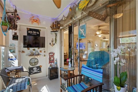 Купить кондоминиум в Маргит, Флорида 2 спальни, 94.67м2, № 2019598 - фото 14