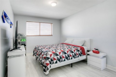 Купить виллу или дом в Хайалиа, Флорида 3 спальни, 141.21м2, № 1994820 - фото 12