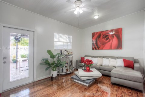 Купить виллу или дом в Хайалиа, Флорида 3 спальни, 141.21м2, № 1994820 - фото 13