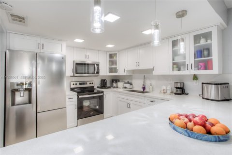 Купить виллу или дом в Хайалиа, Флорида 3 спальни, 141.21м2, № 1994820 - фото 6