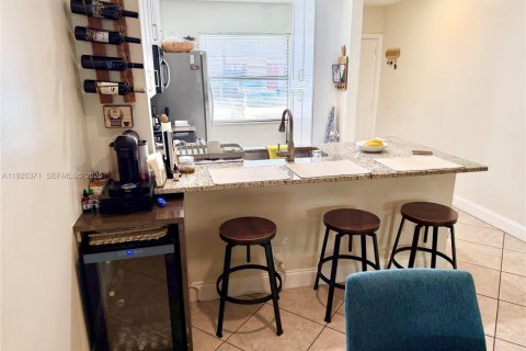 Condominio en venta en Pompano Beach, Florida, 2 dormitorios № 1989262 - foto 20