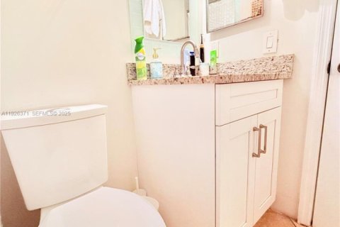 Condominio en venta en Pompano Beach, Florida, 2 dormitorios № 1989262 - foto 7