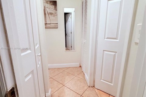 Condominio en venta en Pompano Beach, Florida, 2 dormitorios № 1989262 - foto 26