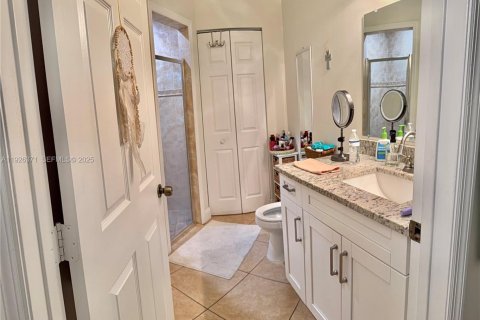 Condominio en venta en Pompano Beach, Florida, 2 dormitorios № 1989262 - foto 17