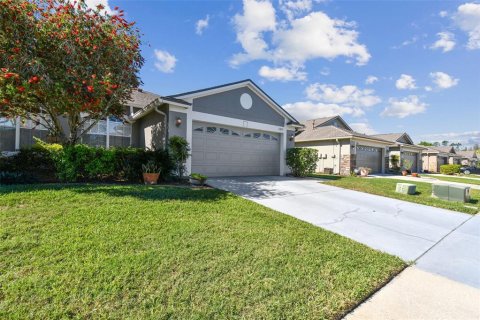 House in Wesley Chapel, Florida 2 bedrooms, 153.75 sq.m. № 1576134 - photo 13