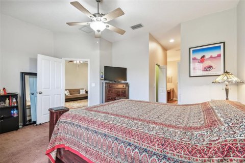 House in Wesley Chapel, Florida 2 bedrooms, 153.75 sq.m. № 1576134 - photo 18