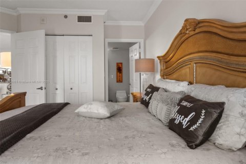 Condominio en venta en Sunny Isles Beach, Florida, 2 dormitorios, 101.73 m2 № 2014610 - foto 11