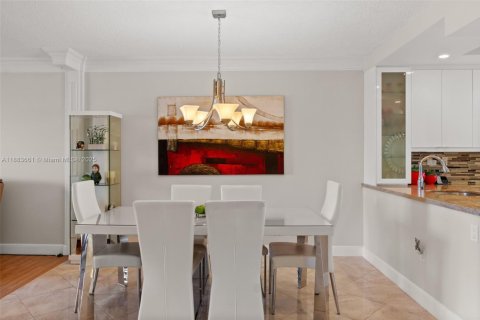 Condominio en venta en Sunny Isles Beach, Florida, 2 dormitorios, 101.73 m2 № 2014610 - foto 6