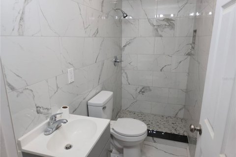 Villa ou maison à louer à Winter Springs, Floride: 2 chambres, 84.45 m2 № 1899478 - photo 8