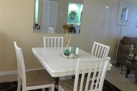 Copropriété à louer à Palmetto, Floride: 2 chambres, 90.86 m2 № 1886880 - photo 7