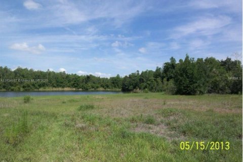 Propiedad comercial en venta en Kissimmee, Florida № 1813960 - foto 1