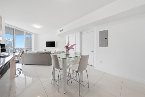 Copropriété à vendre à Miami, Floride: 1 chambre, 65.4 m2 № 2252873 - photo 20