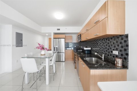 Copropriété à vendre à Miami, Floride: 1 chambre, 65.4 m2 № 2252873 - photo 18