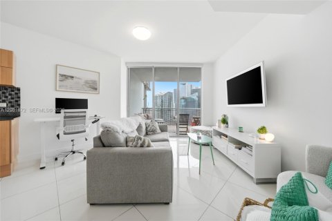 Copropriété à vendre à Miami, Floride: 1 chambre, 65.4 m2 № 2252873 - photo 7