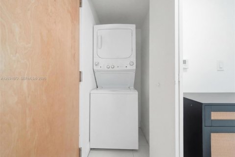 Copropriété à vendre à Miami, Floride: 1 chambre, 65.4 m2 № 2252873 - photo 28