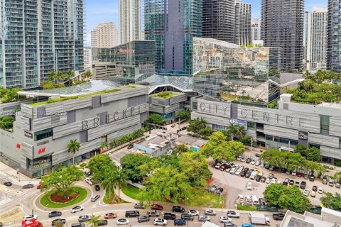 Copropriété à vendre à Miami, Floride: 1 chambre, 65.4 m2 № 2252873 - photo 12