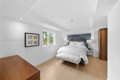 Casa en venta en Miami Beach, Florida, 4 dormitorios, 615.57 m2 № 2066172 - foto 28