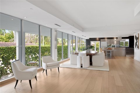 Casa en venta en Miami Beach, Florida, 4 dormitorios, 615.57 m2 № 2066172 - foto 3