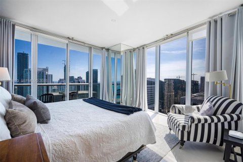 Condo in Miami, Florida, 2 bedrooms № 2252437 - photo 18