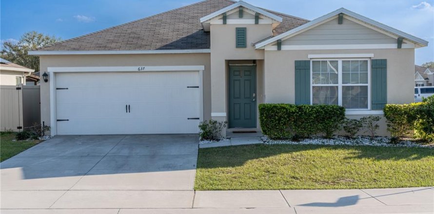 House in Davenport, Florida 4 bedrooms, 148.83 sq.m. № 1536523