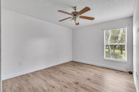 Condominio en venta en Kissimmee, Florida, 2 dormitorios, 84.54 m2 № 1886326 - foto 11