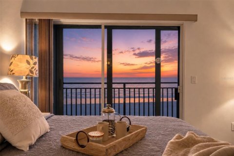 Condo in Sarasota, Florida, 2 bedrooms  № 2232266 - photo 29