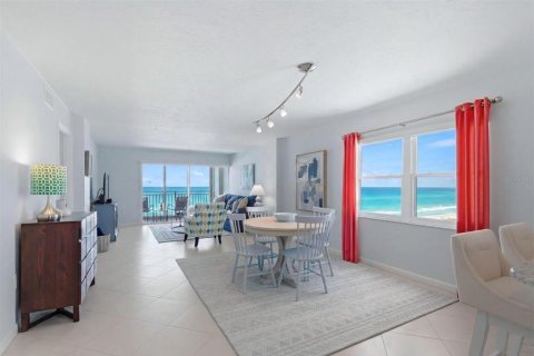 Condo in Sarasota, Florida, 2 bedrooms  № 2232266 - photo 10