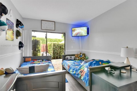 Villa ou maison à vendre à Miami, Floride: 2 chambres, 114.83 m2 № 2253892 - photo 14