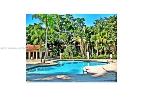 Condo in Pompano Beach, Florida, 1 bedroom  № 1765052 - photo 15