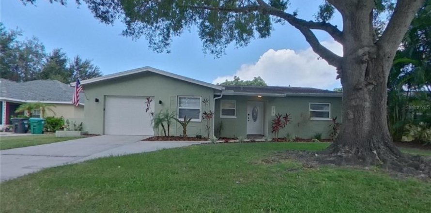 Casa en Palm Harbor, Florida 2 dormitorios, 126.44 m2 № 1875857