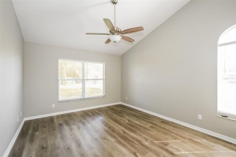 Casa en alquiler en Spring Hill, Florida, 3 dormitorios, 150.04 m2 № 1883281 - foto 8