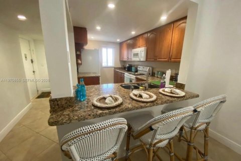 Снять в аренду кондоминиум в Дженсен-Бич, Флорида 2 спальни, 103.4м2, № 2031188 - фото 7