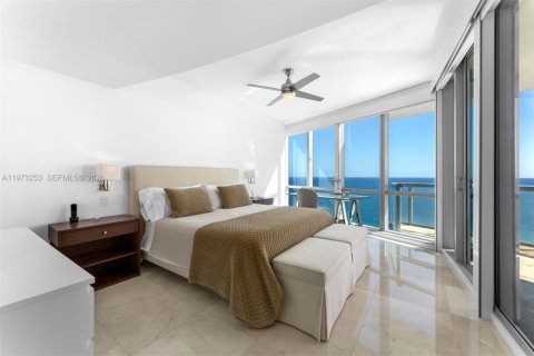 Condo in Sunny Isles Beach, Florida, 3 bedrooms  № 2033386 - photo 5