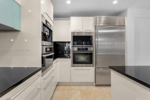 Condo in Sunny Isles Beach, Florida, 3 bedrooms  № 2033386 - photo 29