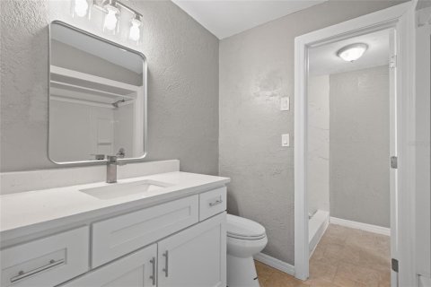 Casa en venta en Saint Petersburg, Florida, 5 dormitorios, 133.78 m2 № 1685115 - foto 10