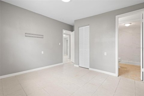 Casa en venta en Saint Petersburg, Florida, 5 dormitorios, 133.78 m2 № 1685115 - foto 13